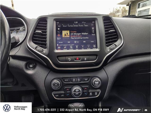 2021 Jeep Cherokee Altitude (Stk: 26036AA) in North Bay - Image 16 of 22