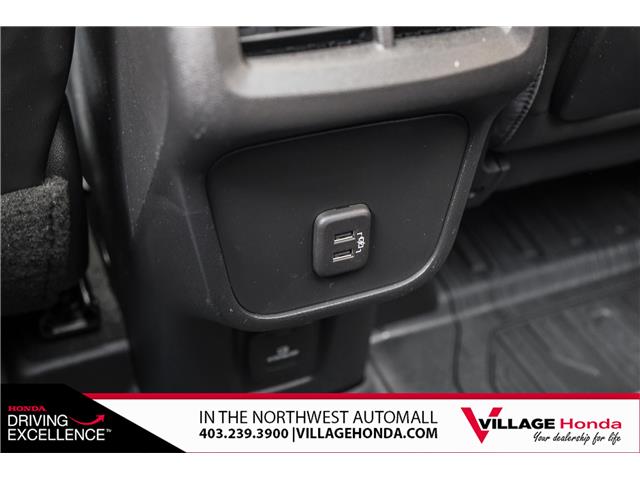 2022 GMC Terrain SLT (Stk: PR0802A) in Calgary - Image 32 of 33