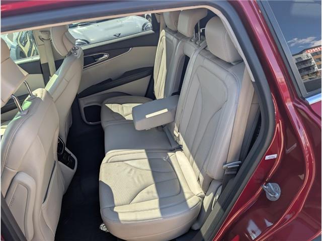 2016 Lincoln MKX Reserve (Stk: T-806A) in Calgary - Image 19 of 29 2016 Lincoln MKX Reserve (Stk: T-806A) in Calgary - Image 19 of 29