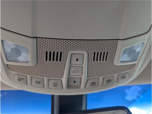 2016 Lincoln MKX Reserve (Stk: T-806A) in Calgary - Image 27 of 29 2016 Lincoln MKX Reserve (Stk: T-806A) in Calgary - Image 27 of 29