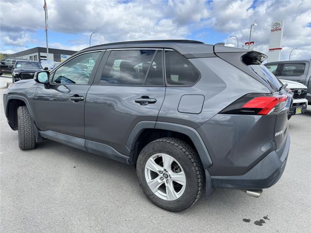 2020 Toyota RAV4 XLE (Stk: C087420M) in Cranbrook - Image 3 of 20