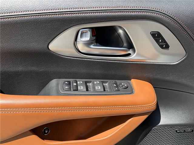 2024 Chrysler Pacifica Hybrid Pinnacle (Stk: 24-0101) in Toronto - Image 12 of 19