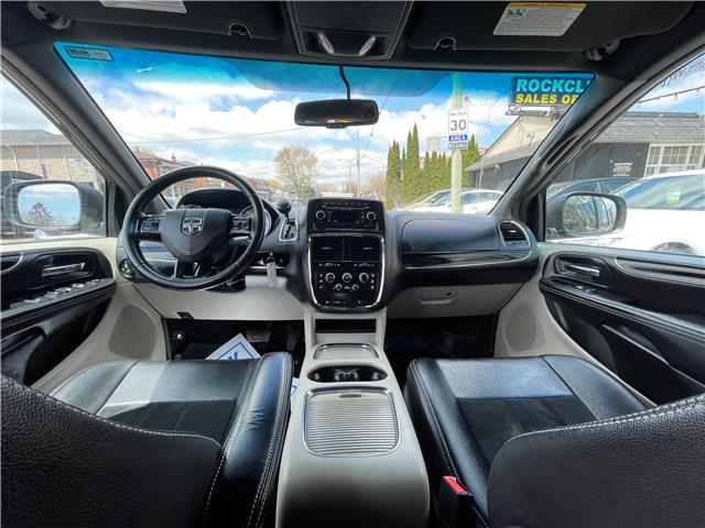 2016 Dodge Grand Caravan SE/SXT (Stk: D146310) in Scarborough - Image 11 of 21