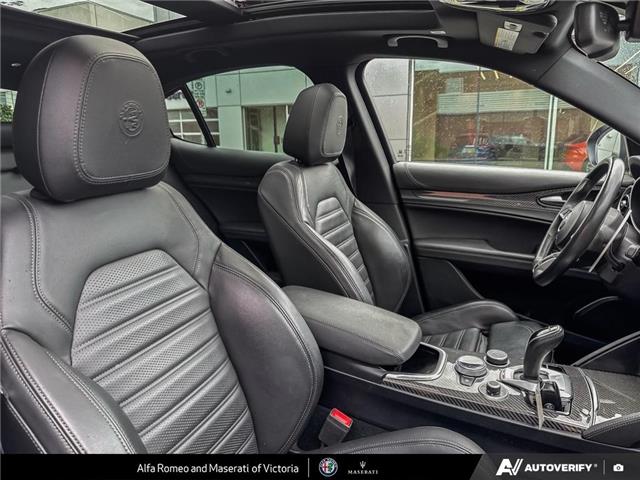 2022 Alfa Romeo Stelvio Quadrifoglio (Stk: 912420) in Victoria - Image 22 of 25