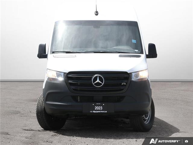 2023 Mercedes-Benz Sprinter 2500 High Roof 4-Cyl Diesel (Stk: 6-A8026) in Whitby - Image 2 of 32