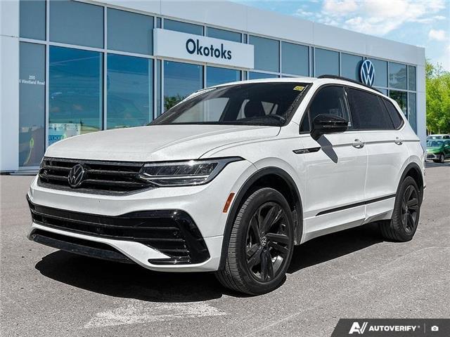 2024 Volkswagen Tiguan Comfortline R-Line Black Edition (Stk: KU0525) in Okotoks - Image 1 of 18