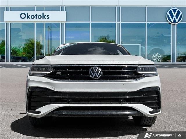 2024 Volkswagen Tiguan Comfortline R-Line Black Edition (Stk: KU0525) in Okotoks - Image 2 of 18