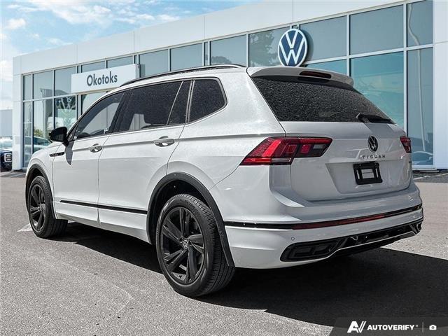 2024 Volkswagen Tiguan Comfortline R-Line Black Edition (Stk: KU0525) in Okotoks - Image 4 of 18