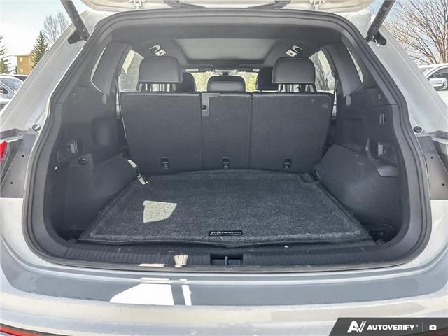 2024 Volkswagen Tiguan Comfortline R-Line Black Edition (Stk: KU0525) in Okotoks - Image 6 of 18