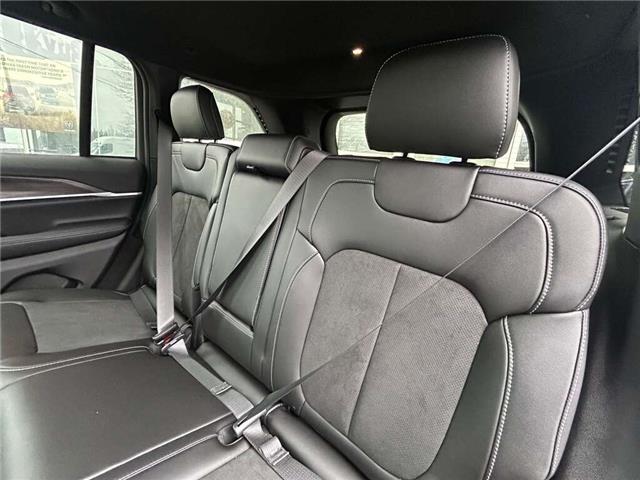 2026 Jeep Grand Cherokee Base (Stk: 26-0077) in Toronto - Image 11 of 18