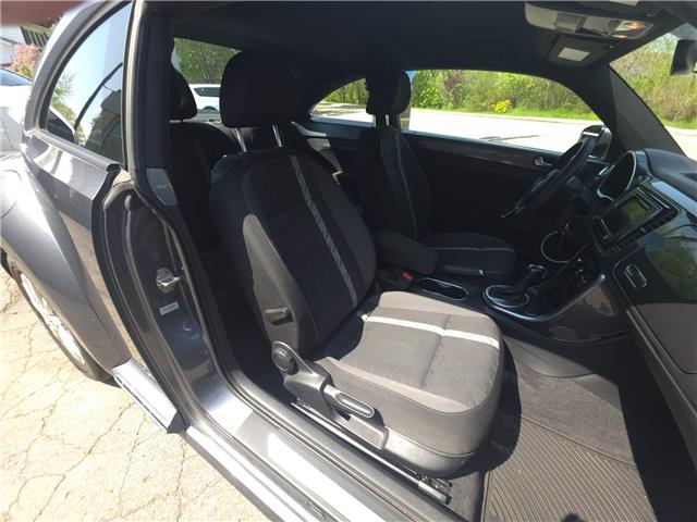2018 Volkswagen Beetle 2.0 TSI Trendline (Stk: 26020A) in New Hamburg - Image 13 of 21 2018 Volkswagen Beetle 2.0 TSI Trendline (Stk: 26020A) in New Hamburg - Image 13 of 21