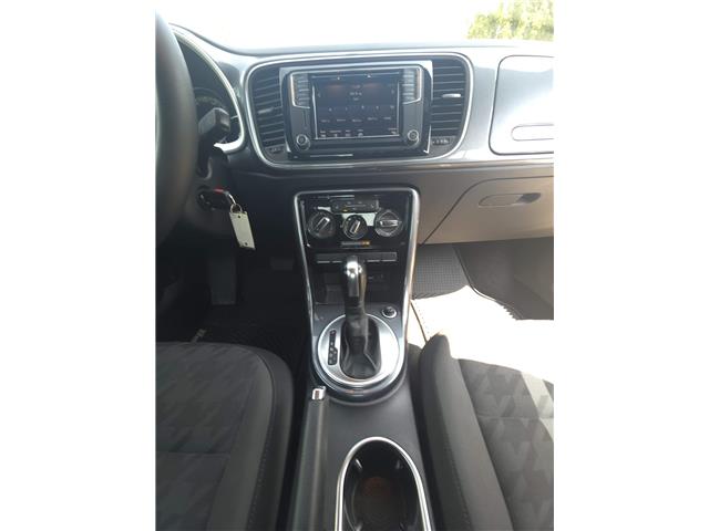 2018 Volkswagen Beetle 2.0 TSI Trendline (Stk: 26020A) in New Hamburg - Image 15 of 21 2018 Volkswagen Beetle 2.0 TSI Trendline (Stk: 26020A) in New Hamburg - Image 15 of 21