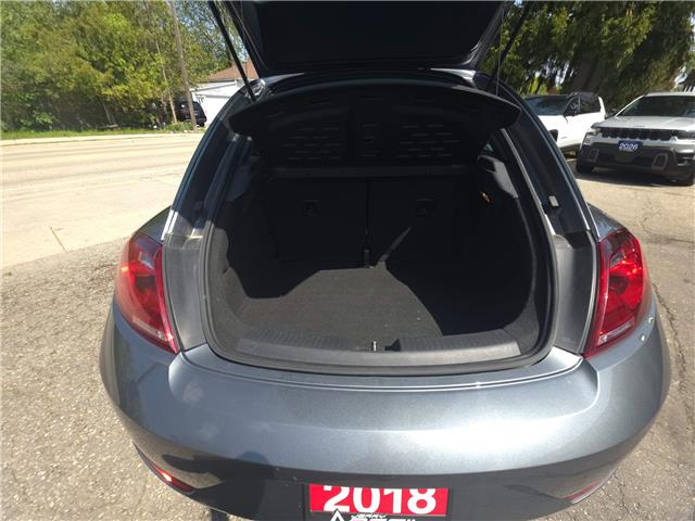 2018 Volkswagen Beetle 2.0 TSI Trendline (Stk: 26020A) in New Hamburg - Image 17 of 21 2018 Volkswagen Beetle 2.0 TSI Trendline (Stk: 26020A) in New Hamburg - Image 17 of 21