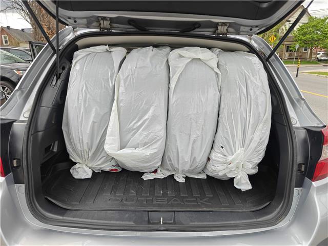 2018 Subaru Outback 3.6R Limited in Ottawa - Image 12 of 26