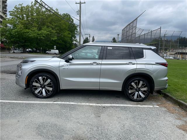 2026 Mitsubishi Outlander PHEV GT (Stk: 610466) in North Vancouver - Image 2 of 10