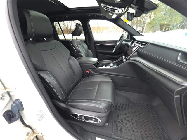 2022 Jeep Grand Cherokee Overland (Stk: 25033A) in New Hamburg - Image 13 of 20