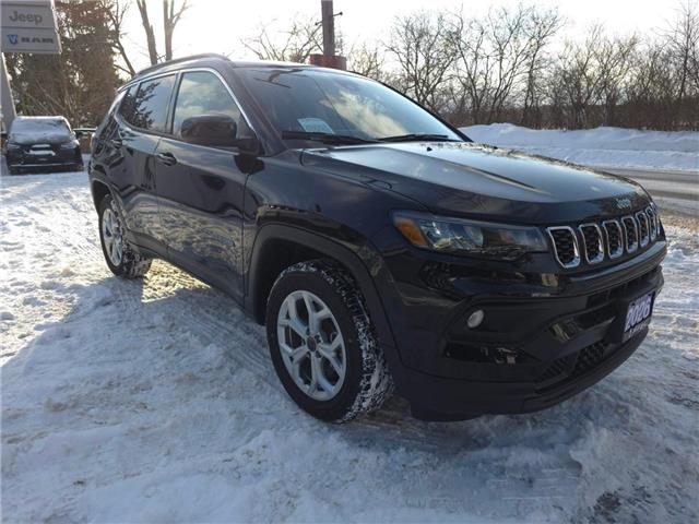2026 Jeep Compass North (Stk: 26009) in New Hamburg - Image 3 of 18