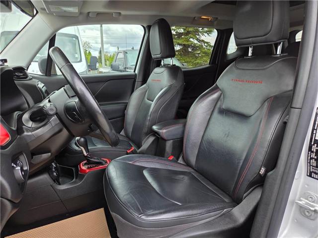 2015 Jeep Renegade Trailhawk (Stk: SA-1725A) in Calgary - Image 11 of 15 2015 Jeep Renegade Trailhawk (Stk: SA-1725A) in Calgary - Image 11 of 15
