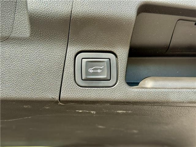2018 GMC Acadia Denali (Stk: Z220854T) in WHITBY - Image 14 of 44