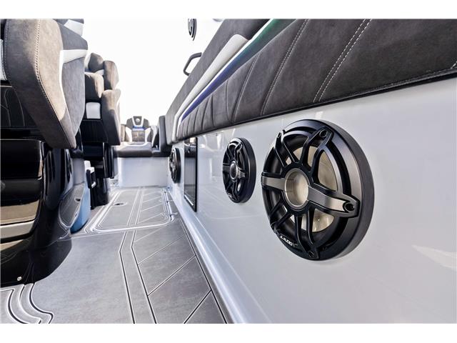 2027 Mystic Powerboats M4200 Center Console (Stk: 292H426) in Sudbury - Image 16 of 22