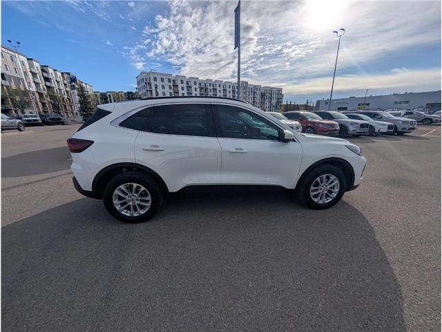 2023 Ford Escape Platinum (Stk: T32455) in Calgary - Image 9 of 27
