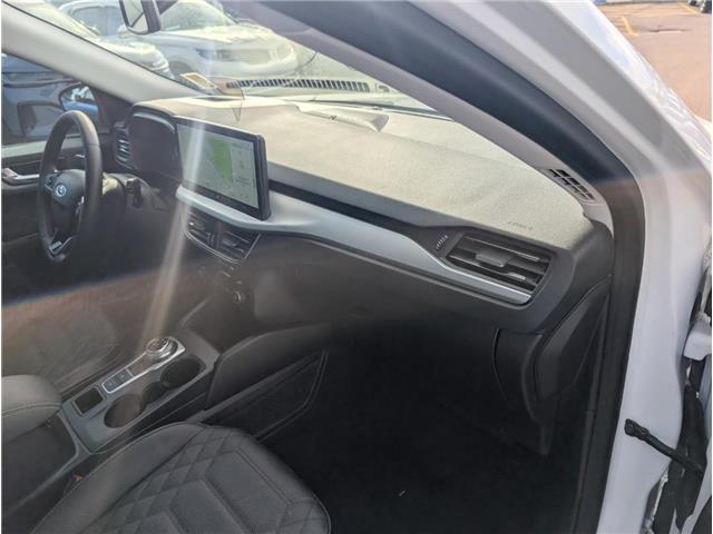 2023 Ford Escape Platinum (Stk: T32455) in Calgary - Image 13 of 27