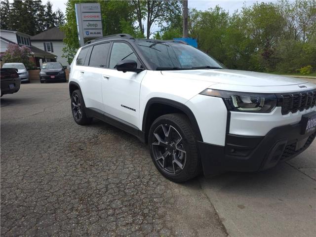 2026 Jeep Cherokee Overland (Stk: 26031) in New Hamburg - Image 3 of 24