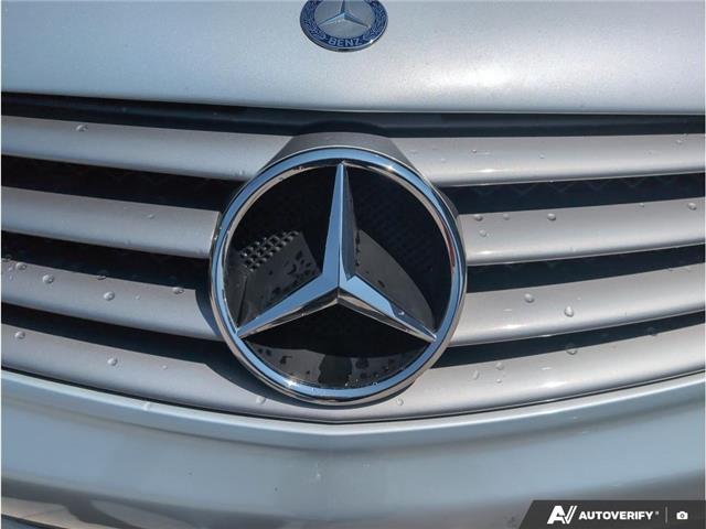2004 Mercedes-Benz SL-Class Base (Stk: L3186A1) in London - Image 8 of 24 2004 Mercedes-Benz SL-Class Base (Stk: L3186A1) in London - Image 8 of 24