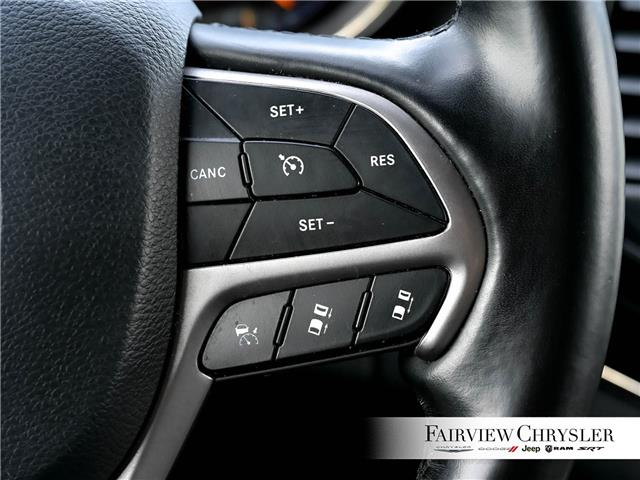 2020 Jeep Grand Cherokee Overland (Stk: U21665) in Burlington - Image 24 of 31