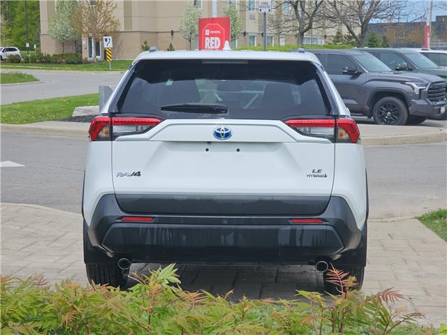 2024 Toyota RAV4 Hybrid LE (Stk: 26324A) in Bowmanville - Image 7 of 24