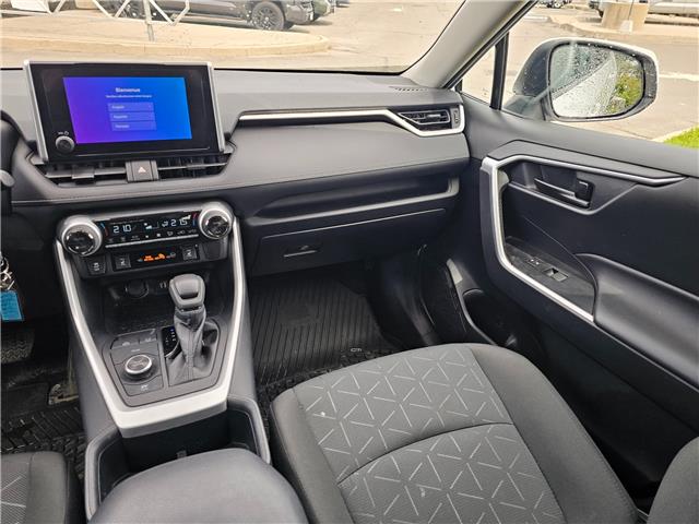 2024 Toyota RAV4 Hybrid LE (Stk: 26324A) in Bowmanville - Image 15 of 24