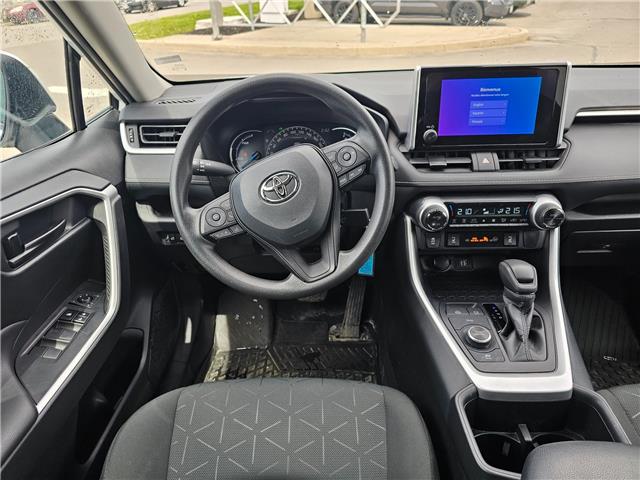 2024 Toyota RAV4 Hybrid LE (Stk: 26324A) in Bowmanville - Image 16 of 24