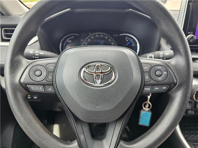 2024 Toyota RAV4 Hybrid LE (Stk: 26324A) in Bowmanville - Image 18 of 24