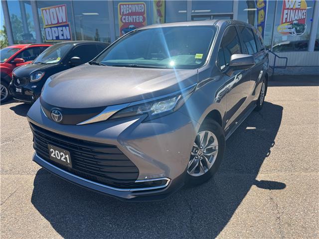 2021 Toyota Sienna XLE 8-Passenger