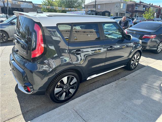 2014 Kia Soul Two-Tone Fathom Blue/White Special Edition (Stk: K076221) in Scarborough - Image 5 of 16