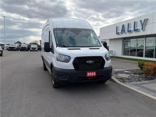 2025 Ford Transit Base