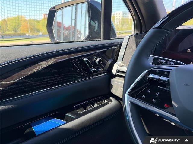 2026 Cadillac Escalade IQ Sport (Stk: 2-13696) in Oshawa - Image 16 of 21