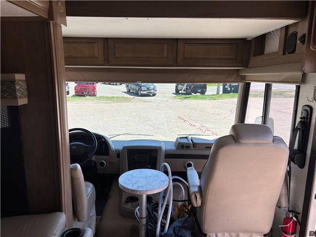 2018 Ford F-53 Motorhome Chassis Base (Stk: P530) in Pembroke - Image 4 of 11 2018 Ford F-53 Motorhome Chassis Base (Stk: P530) in Pembroke - Image 4 of 11