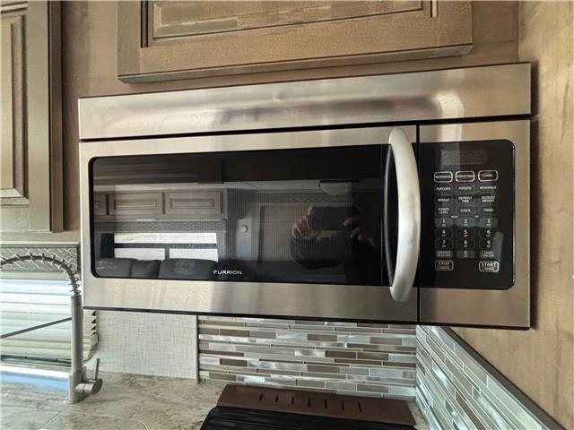 2018 Ford F-53 Motorhome Chassis Base (Stk: P530) in Pembroke - Image 10 of 11 2018 Ford F-53 Motorhome Chassis Base (Stk: P530) in Pembroke - Image 10 of 11