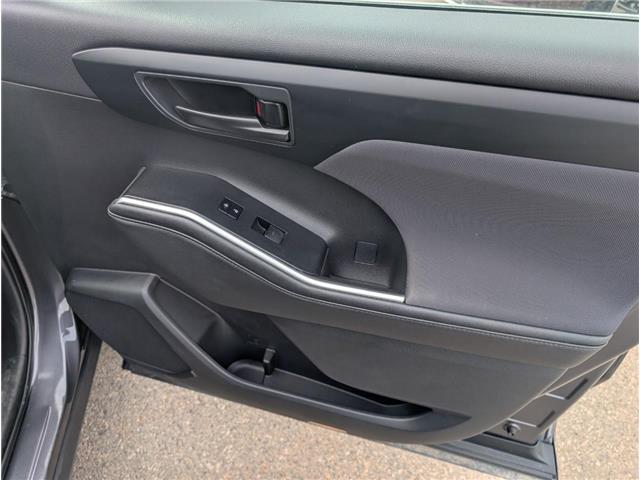 2024 Toyota Highlander LE (Stk: 19524) in Calgary - Image 11 of 27