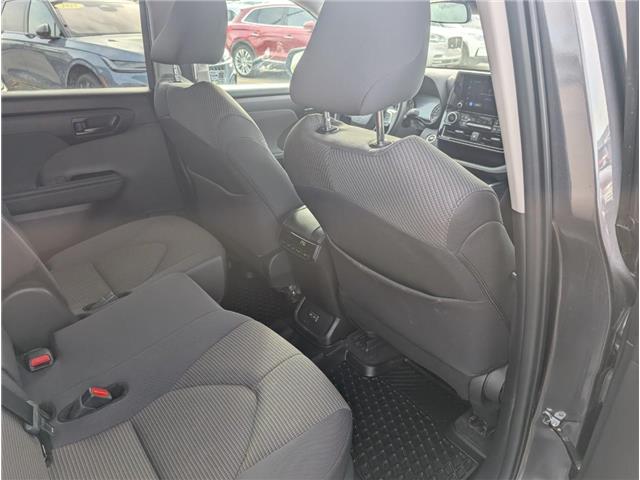 2024 Toyota Highlander LE (Stk: 19524) in Calgary - Image 15 of 27