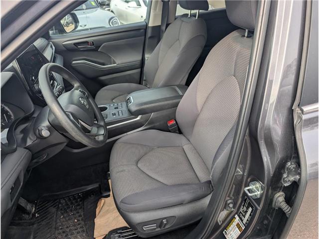 2024 Toyota Highlander LE (Stk: 19524) in Calgary - Image 22 of 27