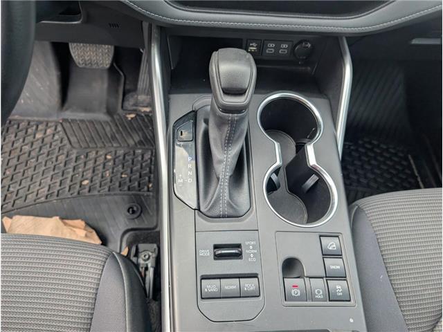 2024 Toyota Highlander LE (Stk: 19524) in Calgary - Image 23 of 27