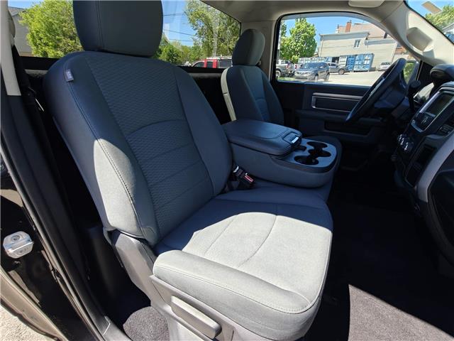 2015 RAM 1500 ST in Ottawa - Image 6 of 14