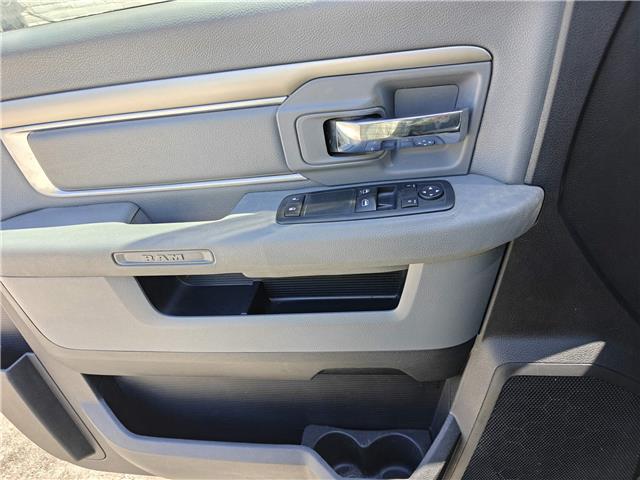2015 RAM 1500 ST in Ottawa - Image 9 of 14