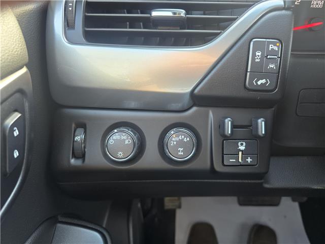 2018 Chevrolet Suburban LT in Saskatoon - Image 12 of 18