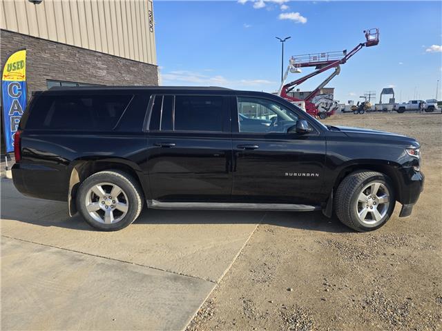 2018 Chevrolet Suburban LT in Saskatoon - Image 5 of 18