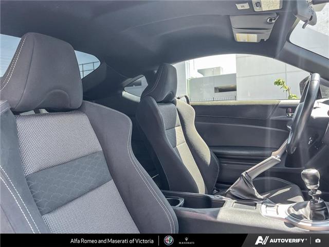 2017 Toyota 86 Base (Stk: 912600) in Victoria - Image 21 of 23