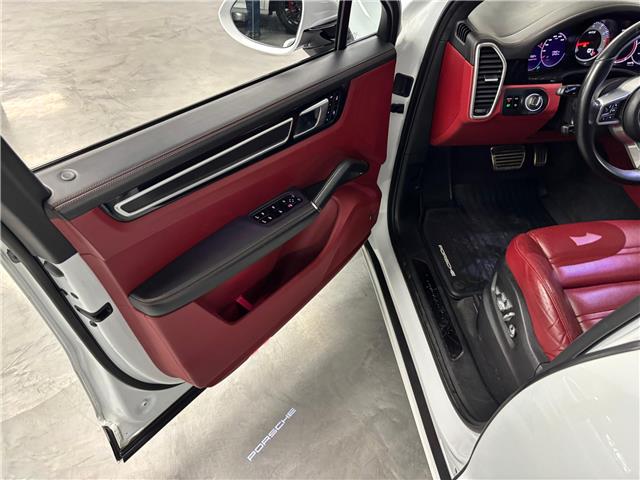 2021 Porsche Cayenne GTS (Stk: a9214) in Saint-Eustache - Image 12 of 18 2021 Porsche Cayenne GTS (Stk: a9214) in Saint-Eustache - Image 12 of 18