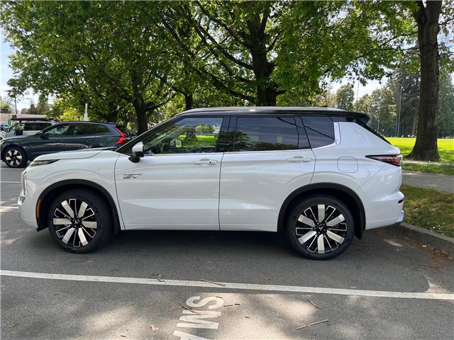 2026 Mitsubishi Outlander PHEV GT (Stk: 616373) in North Vancouver - Image 5 of 14